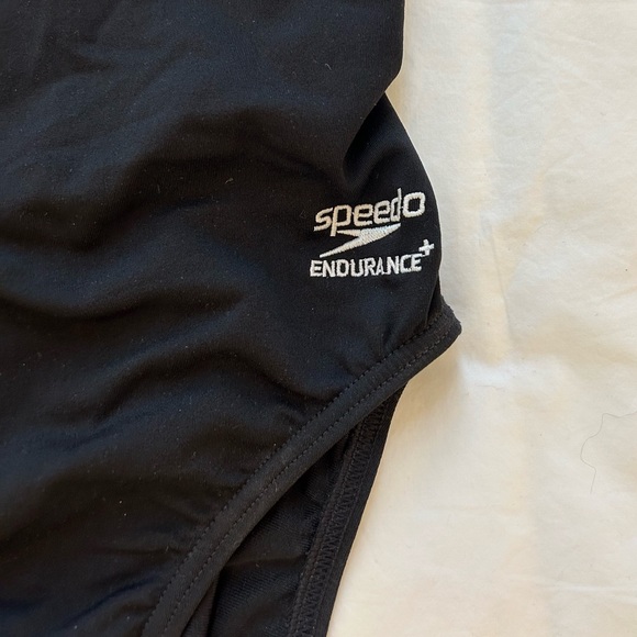 Speedo Women's Swimsuit One Piece Endurance+ Flyback in Black - MUST GO - Picture 5 of 7